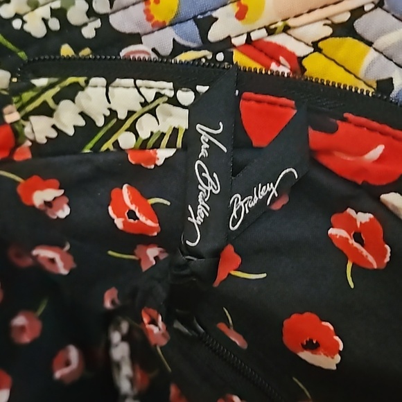 VERA BRADLEY Floral Poppy Field Quilted Emma Shoulder Bag - Picture 6 of 11